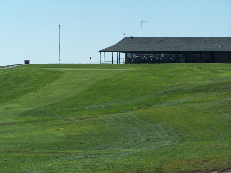 View of the clubhouse at Hidden Hills Golf Club